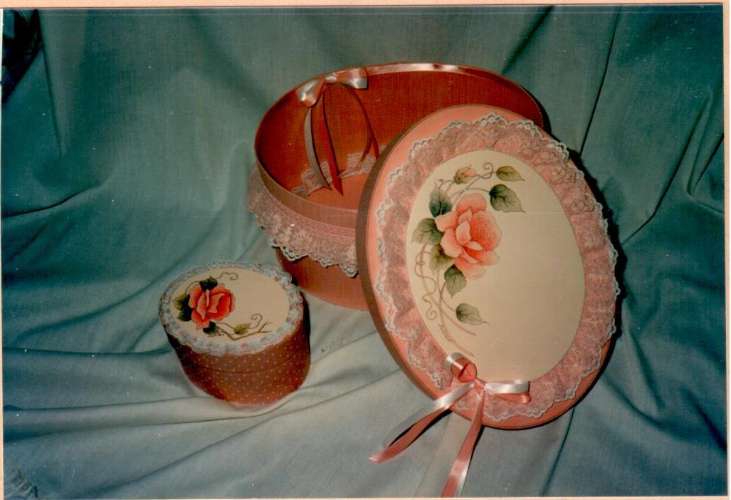 Band Boxes - Apricot Roses - Corrine Severson