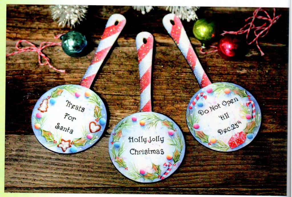 Holly Berries & Twigs Country Market - Kim Christmas