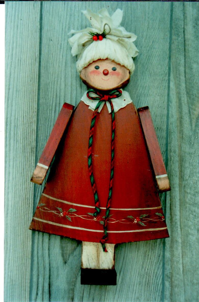 Round Cut Mrs. Claus Beginner - Julie White