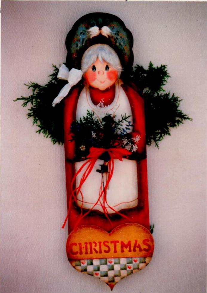Mrs. Santa with a Heart - Elaine Thompson