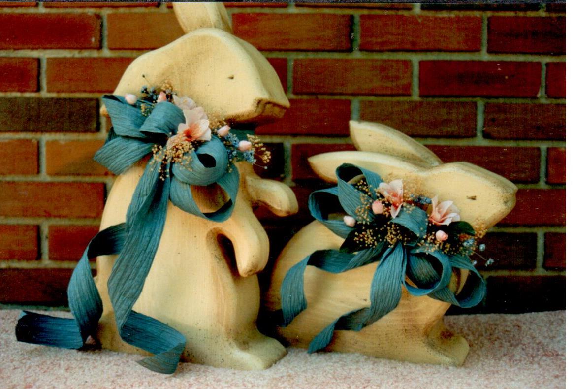 4" Rabbit Couple - Julie White