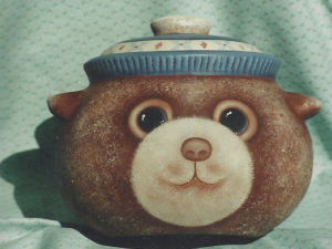 Teddy Bear Bean Pot - Mary Svenson - OOP