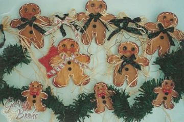 Gingerbread Cookies -  Carol Mays Garland